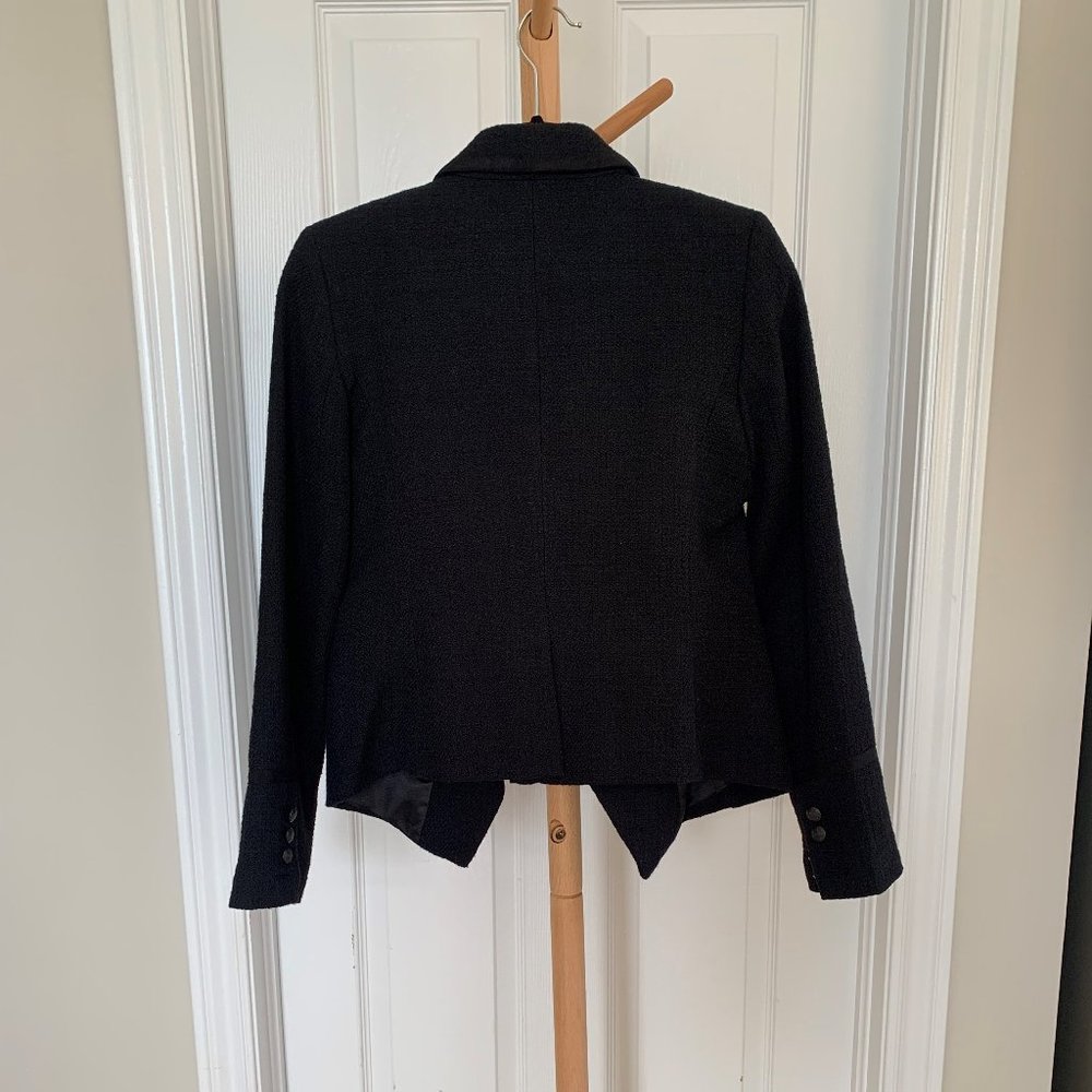 Blazer - Picture 2 of 6